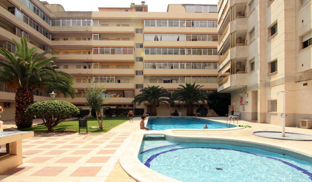 Apartamentos Indasol Салоу Екстер'єр фото